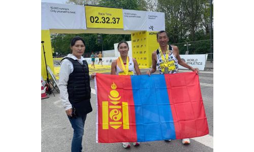 Австралийн марафонд Г.Хишигсайхан зургаа, Б.Сэр-Од 13 дугаар байр эзэллээ